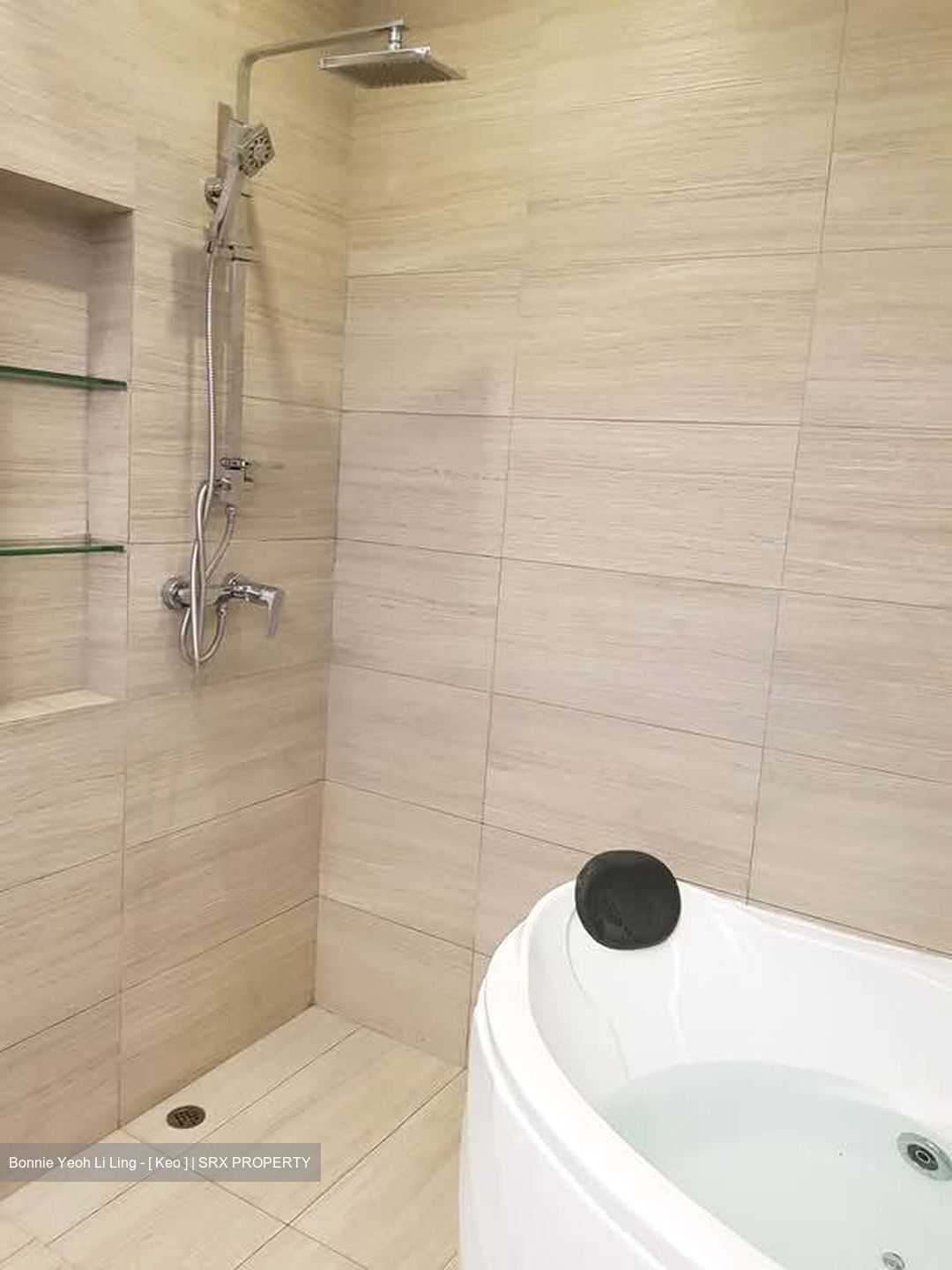 Kuie Pong Loft (D10), Apartment #594991281